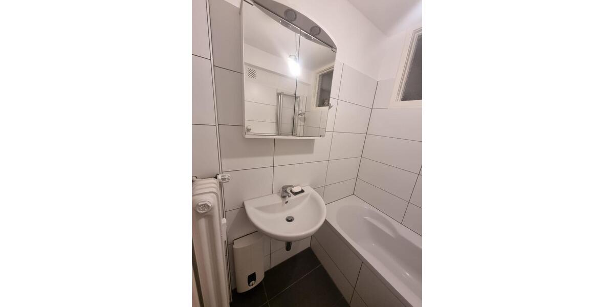 Etagenwohnung Frankfurt am Main Ginnheim - 1 Zimmer, 35 m&sup2;, 180.000&euro; | Angebot:27016009