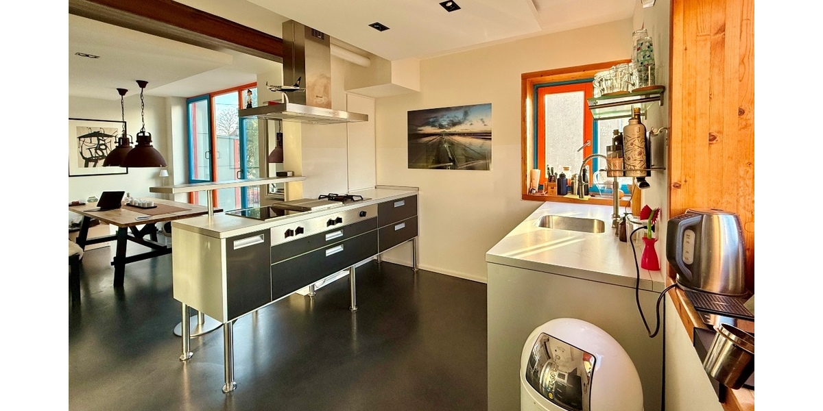 Frankfurt-Schwarnheim: Außergewöhnliche Maisonettewohnung in gesuchter Lage 4 zimmer