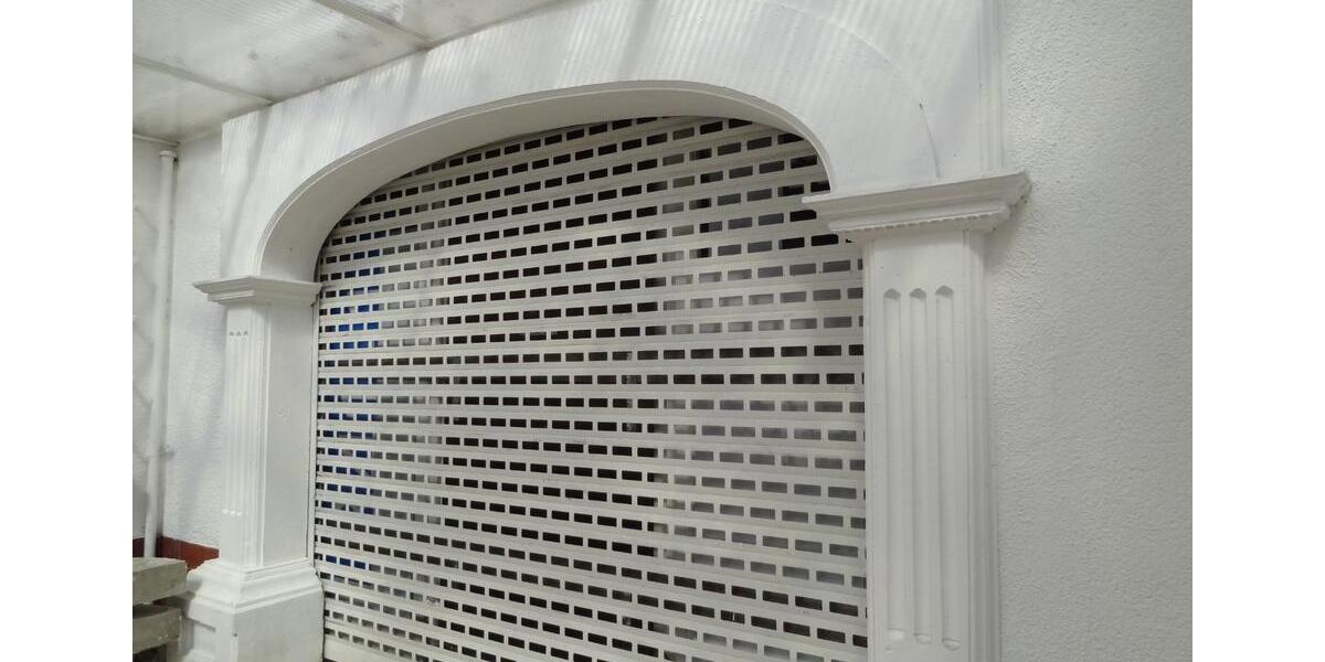 Haus am Park Frankfurt-Sossenheim 2300qm Grundst 14Z 450 qm Nutzf 14 zimmer