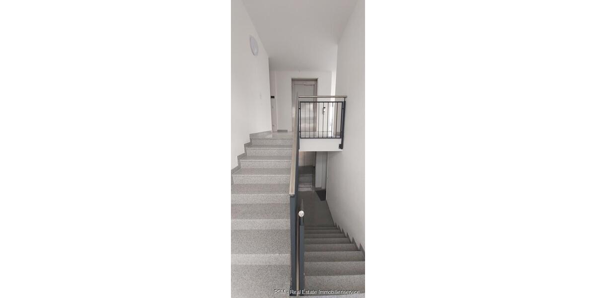 Erstbezug Luxuriöse Penthousewohnung mit 5 Zimmern, 2 Terrassen, Fußbodenheizung und eigenem Aufzug 5 zimmer