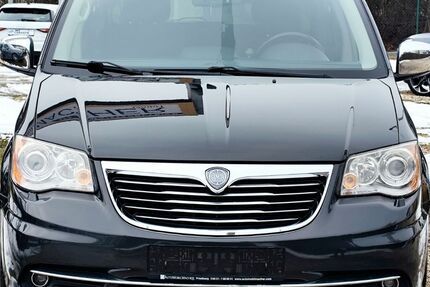 Lancia Voyager 201.000 km 10.999 &euro; Friedberg 61169