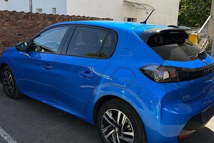 Peugeot 208 46.741 km 15.500 &euro; Hanau 63450