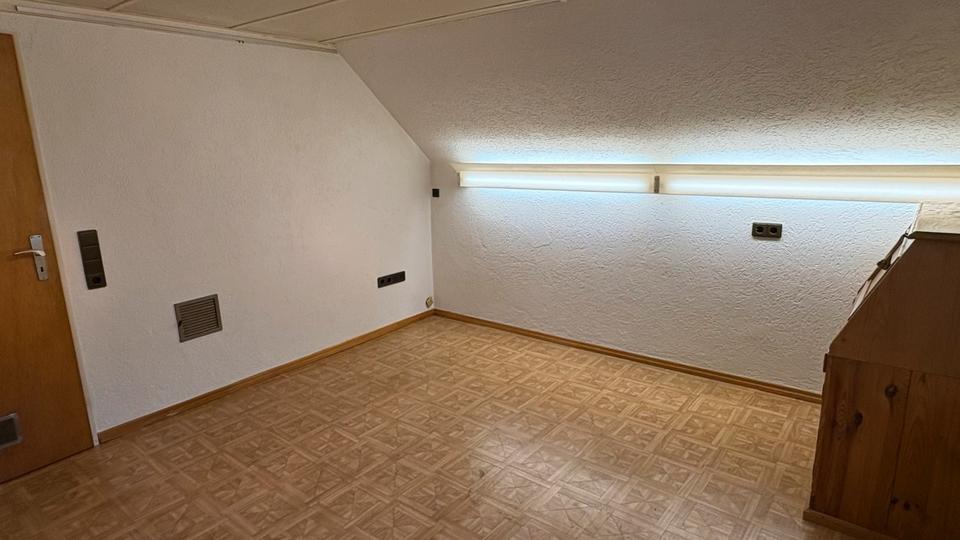 Einfamilienhaus Frankfurt am Main Nord-West - 5 Zimmer, 120 m&sup2;, 455.000&euro; | Angebot:26907998
