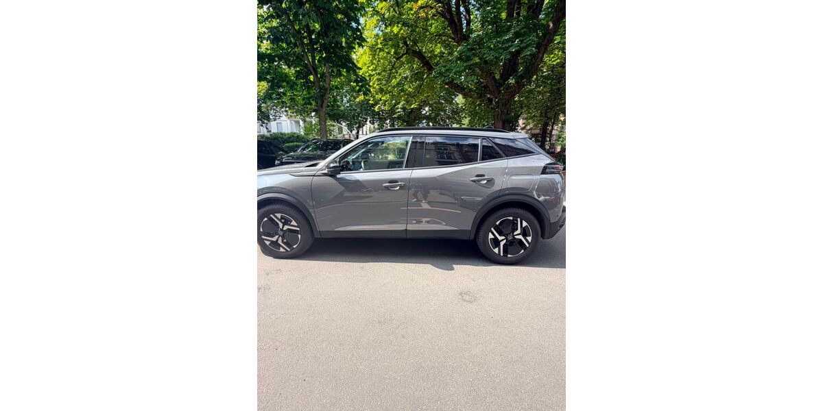 Peugeot 2008 42.000 km 18.100 &euro; Frankfurt am main 60318