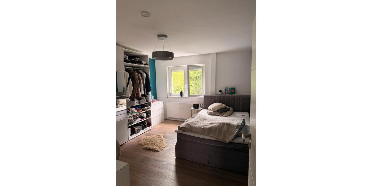 Etagenwohnung Frankfurt am Main Nied - 5 Zimmer, 136 m&sup2;, 590.000&euro; | Angebot:26633978