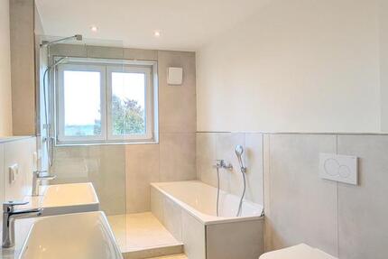 Hochwertige 4-Zimmerwohnung in Feldrandlage mit Balkon, Garage & viel Stauraum 4 zimmer