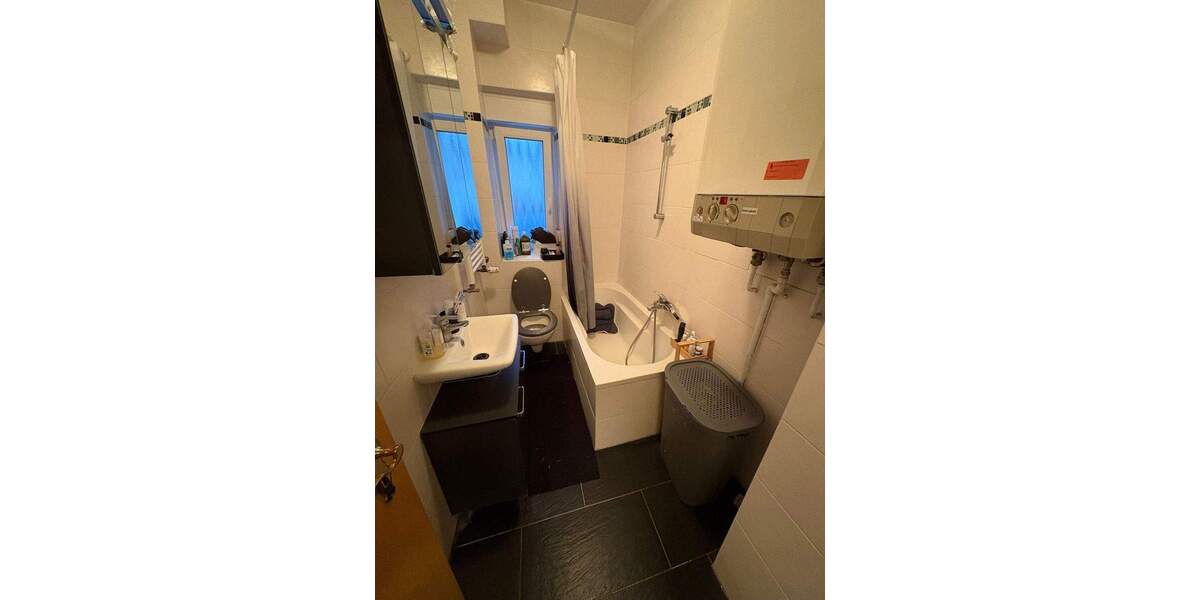 Attraktives Reihenmittelhaus in ruhiger Lage von Frankfurt-Bockenheim 7 zimmer