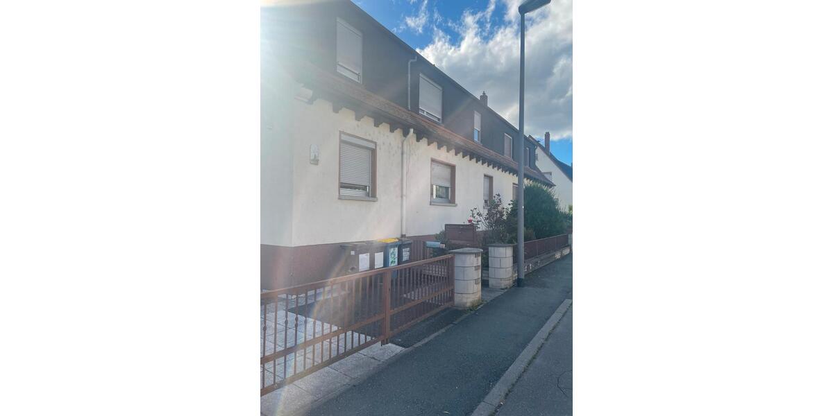 Doppelhaushälfte MFH mit großem Garten 7 zimmer