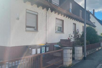 Haus Frankfurt am Main Bonames - 7 Zimmer, 170 m&sup2;, 640.000&euro; | Angebot:24706634