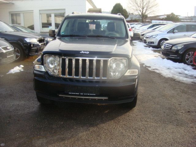 Jeep Cherokee 225.000 km 3.900 &euro; Erlensee 63526