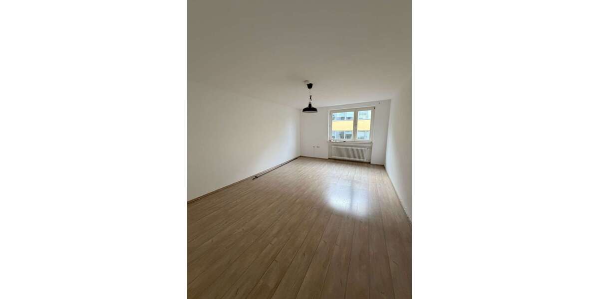 Wohnung zum Mieten in Frankfurt am Main 850 € 80 m² 3 zimmer