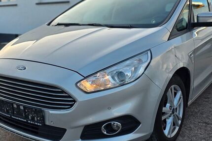 Ford S-Max 193.000 km 9.999 &euro; Hainburg 63512