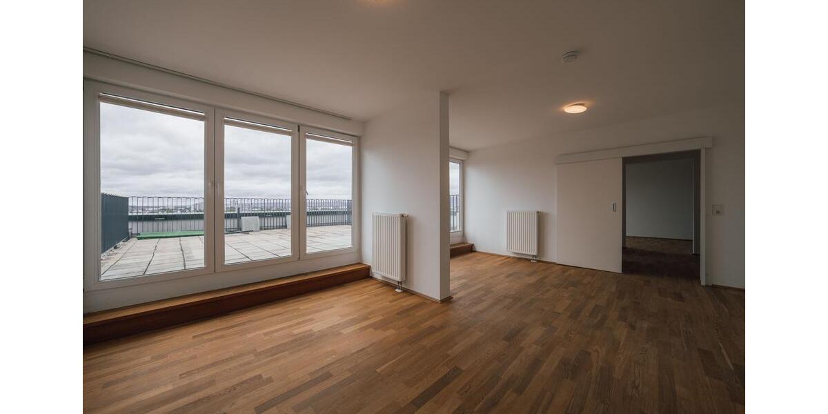 Moderne Penthouse-Wohnung mit atemberaubendem Stadtblick in Frankfurt am Main 5 zimmer
