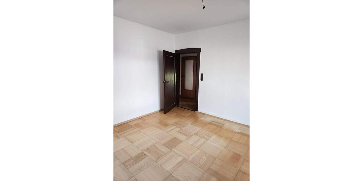 Erdgeschoßwohnung Friedberg (Hessen) - 3 Zimmer, 75 m&sup2;, 1.280&euro; | Angebot:26387631