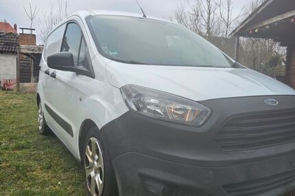 Ford Transit Courier 226.000 km 3.450 &euro; Rüsselsheim 65428