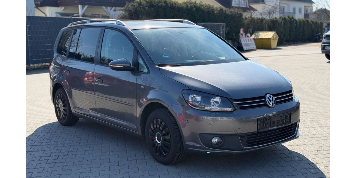 VW Touran 150.000 km 6.999 &euro; Heusenstamm 63150