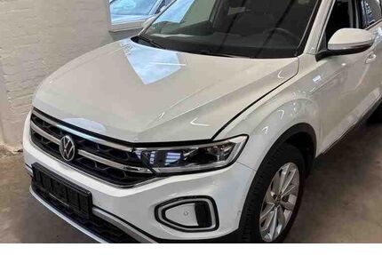 VW T-Roc 21.300 km 28.249 € Büdingen-Düdelsheim 63654