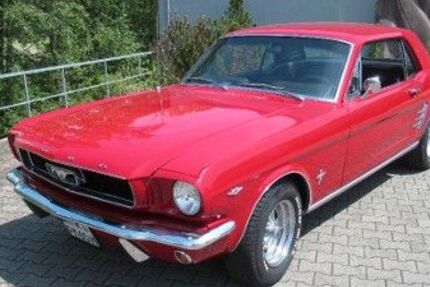 Ford Mustang 87.000 km 48.000 € Flörsheim am Main 65439