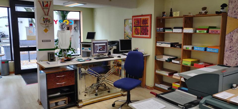 Attraktives Ladenlokal in Bad Vilbel – vielseitig nutzbar, mit Schaufensterfront & Stammkundschaft zimmer