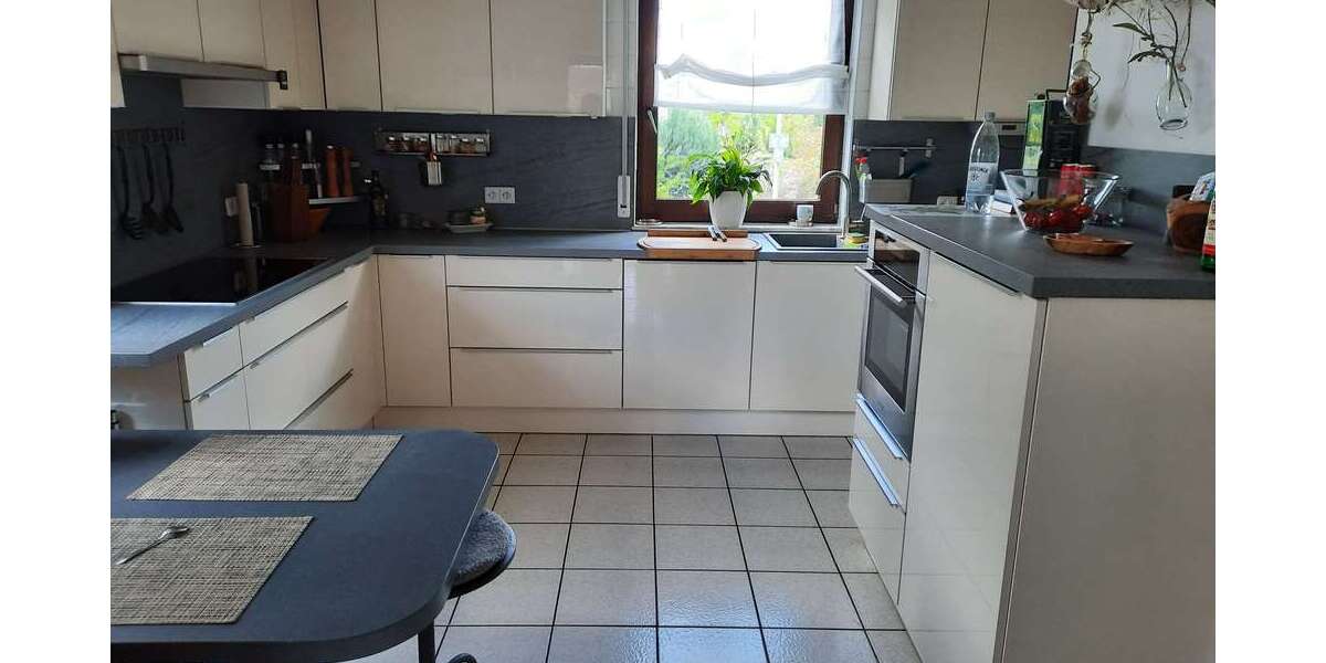 Etagenwohnung Hanau - Klein Auheim Klein Auheim - 3 Zimmer, 110 m&sup2;, 1.400&euro; | Angebot:26757765