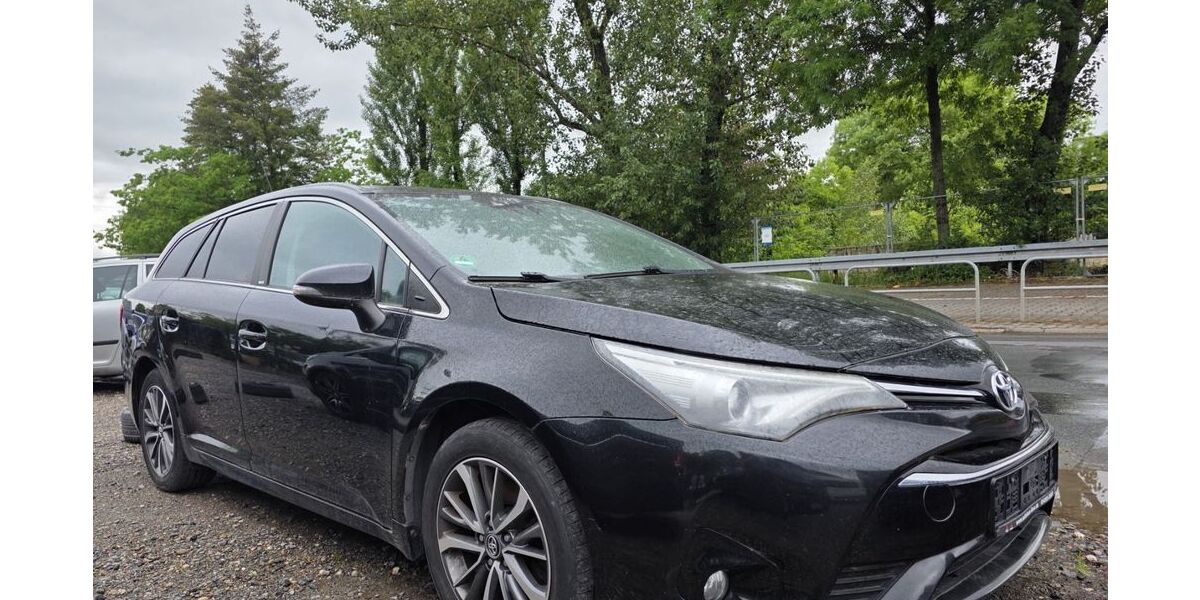 Toyota Avensis 224.000 km 4.490 &euro; Frankfurt am Main 60486