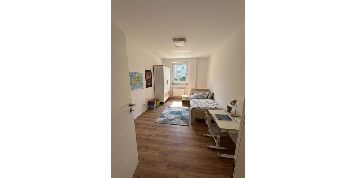Hochparterre Frankfurt am Main Bockenheim - 4 Zimmer, 80 m&sup2;, 299.000&euro; | Angebot:27262859