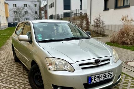 Toyota Corolla 153.000 km 3.700 &euro; Frankfurt 60316