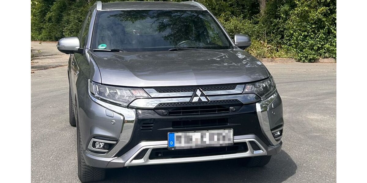 Mitsubishi Outlander 87.000 km 21.000 &euro; Eschborn 65760