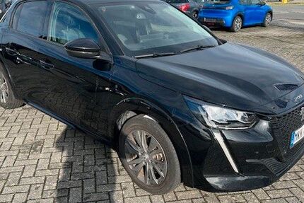 Peugeot 208 45.938 km 24.100 &euro; Rodgau Nieder-Roden 63110