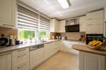 Einfamilienhaus Frankfurt am Main Nieder-Eschbach - 8 Zimmer, 291 m&sup2;, 1.285.000&euro; | Angebot:26685208