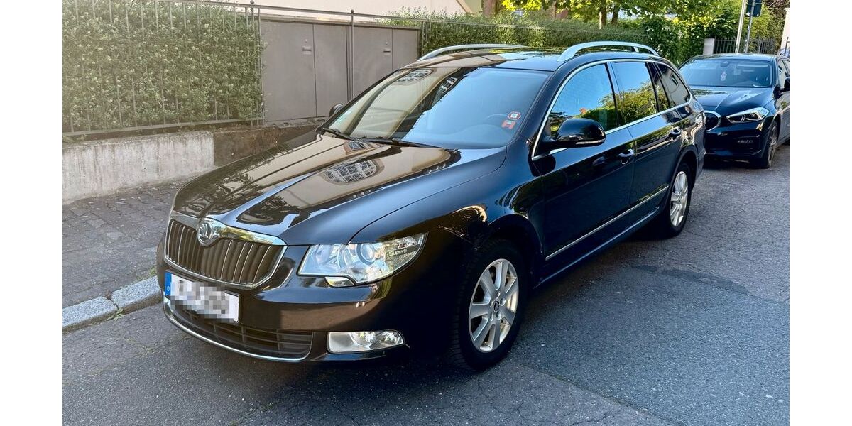 Skoda Superb 199.829 km 4.700 &euro; Frankfurt am Main 60594
