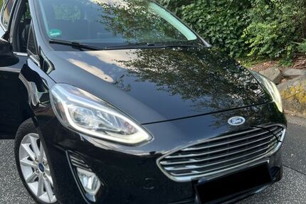 Ford Fiesta 105.900 km 8.300 &euro; Steinbach 61449