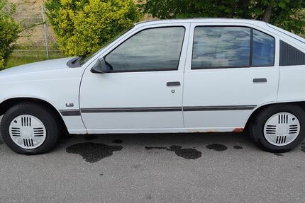 Opel Kadett 117.383 km 1.450 € Groß-Zimmern 64846