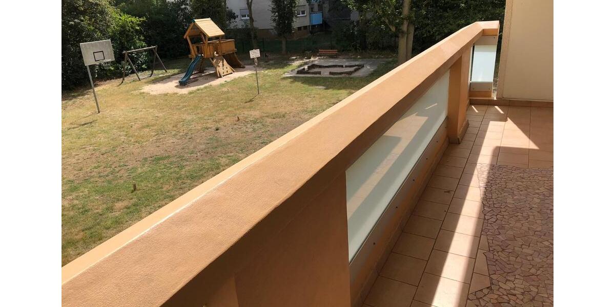 Etagenwohnung Frankfurt am Main Nord-Ost - 3 Zimmer, 83 m&sup2;, 1.250&euro; | Angebot:26705444