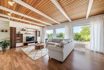 Haus Schmitten / Seelenberg Oberreifenberg - 6 Zimmer, 212 m&sup2;, 599.000&euro; | Angebot:24436921