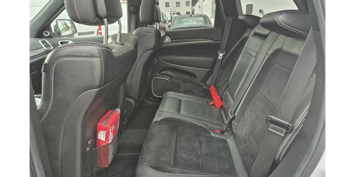 Jeep Grand Cherokee 6.4 V8 HEMI SRT 8-Gang Automatik 250.000 km 16.990 &euro; Rodgau 63110