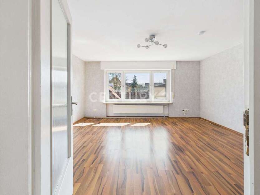 Haus zum Kaufen in Riedstadt OT Leeheim 470.000 € 258 m²