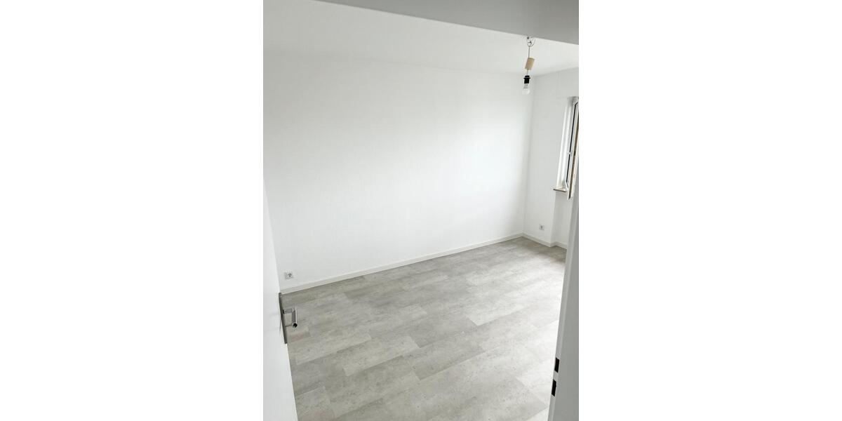Etagenwohnung Frankfurt am Main Nord-Ost - 3 Zimmer, 75 m&sup2;, 1.250&euro; | Angebot:25648808