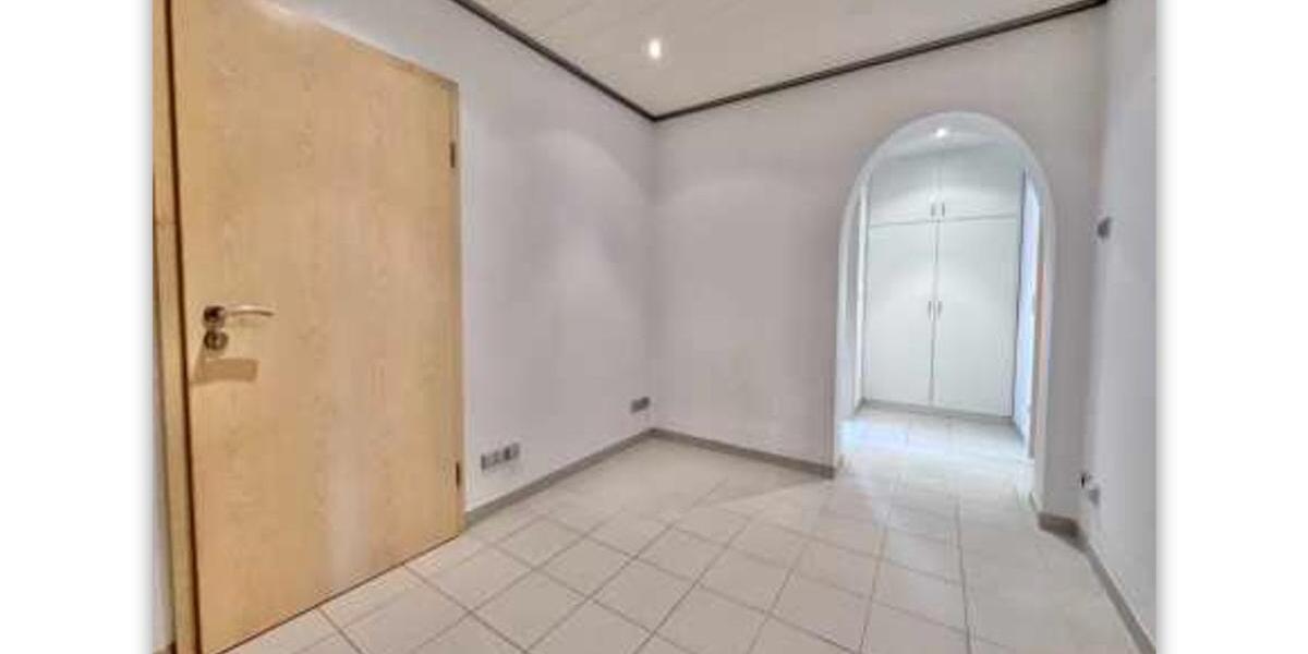 Erdgeschoßwohnung Raunheim - 2 Zimmer, 93 m&sup2;, 1.500&euro; | Angebot:25055627