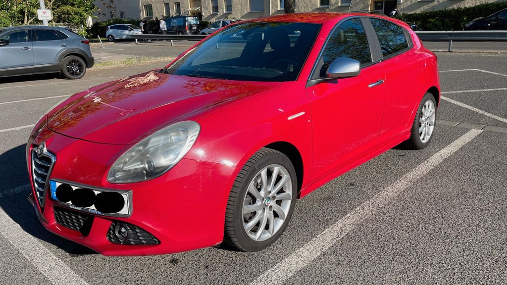 Alfa Romeo Giulietta 165.000 km 5.299 &euro; Frankfurt am Main 60385