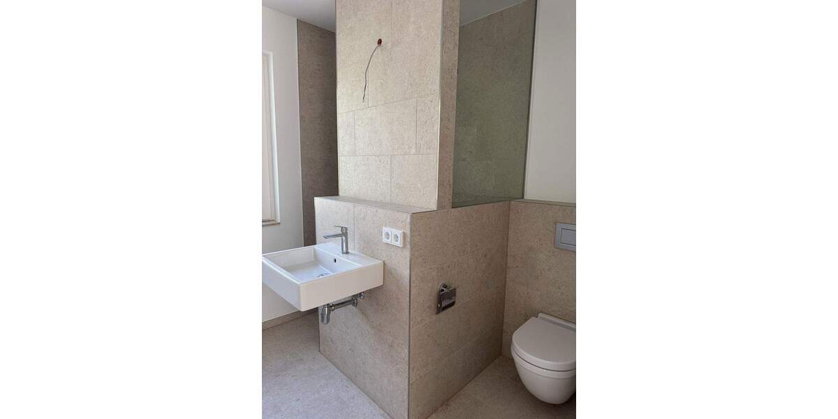 Etagenwohnung Dreieich Buchschlag - 3 Zimmer, 115 m&sup2;, 2.300&euro; | Angebot:25649786