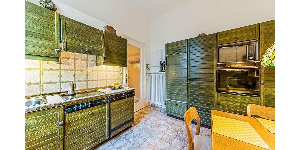 Etagenwohnung Frankfurt am Main Niederursel - 3 Zimmer, 120 m&sup2;, 2.100&euro; | Angebot:25768511