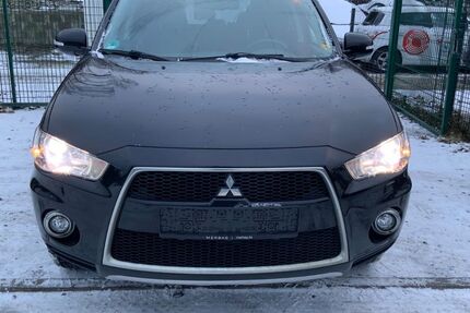 Mitsubishi Outlander 217.618 km 5.500 &euro; Frankfurt am Main 60486