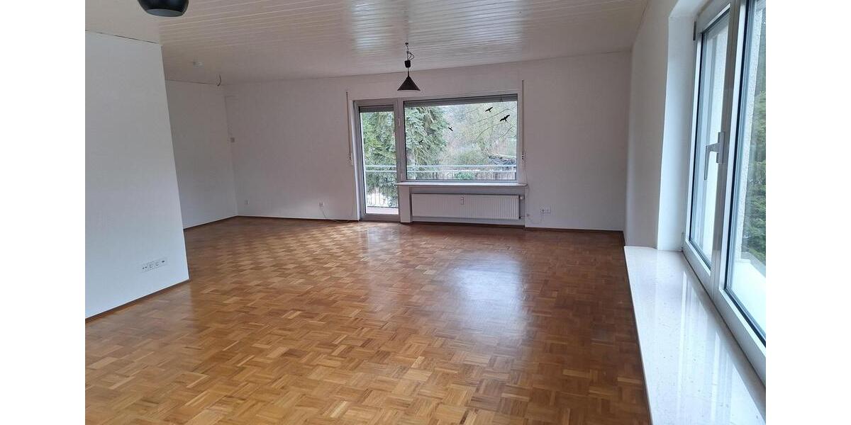 Helle, großzügige 3-Zimmer-Wohnung mit Balkon in Top-Lage - ruhig, aber zentral 3 zimmer
