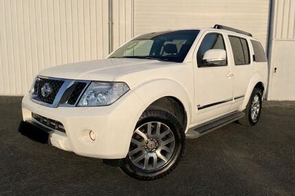 Nissan Pathfinder 310.000 km 7.300 &euro; Limeshain 63674