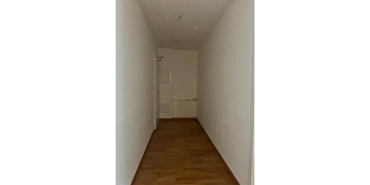 Etagenwohnung Frankfurt am Main Mitte-Nord - 2 Zimmer, 84 m&sup2;, 1.465&euro; | Angebot:24436008