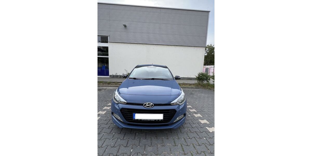 Hyundai i20 119.000 km 7.400 &euro; Frankfurt am Main 65929