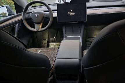 Tesla Model Y 4.350 km 43.000 &euro; Maintal 63477