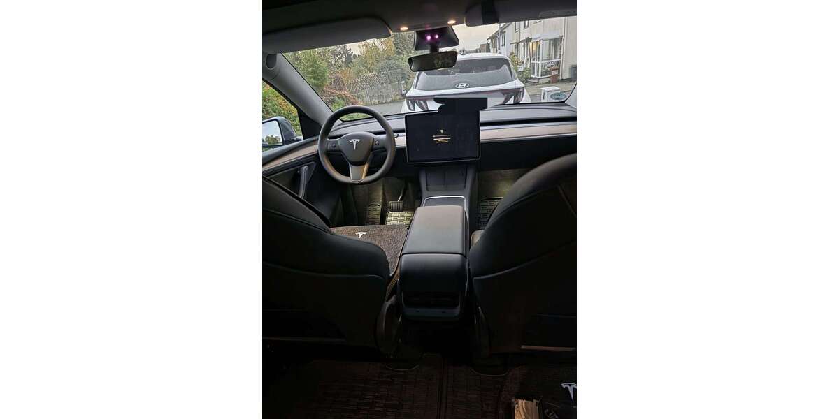 Tesla Model Y 4.350 km 43.000 &euro; Maintal 63477