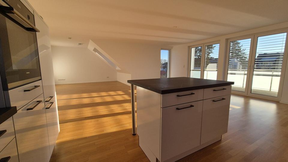 Hell-Offen-Luftig- Maisonette mit großer Sonnenterrasse 4 zimmer